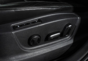 Подержанный автомобиль Skoda Octavia Liftback 2013 года (19 фото)