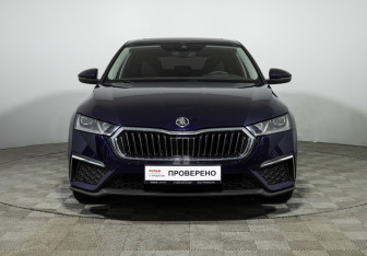 Подержанный автомобиль Skoda Octavia Liftback 2023 года (2 фото)