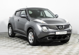 Подержанный автомобиль Nissan Juke 2011 года (3 фото)