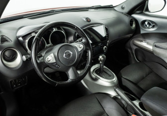Подержанный автомобиль Nissan Juke 2011 года (11 фото)
