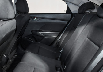 Подержанный автомобиль Hyundai Solaris Sedan 2017 года (12 фото)
