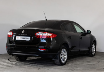 Подержанный автомобиль Renault Fluence 2012 года (5 фото)