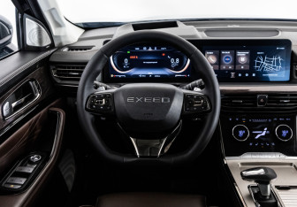 Подержанный автомобиль Exeed VX 2023 года (12 фото)