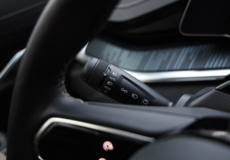 Подержанный автомобиль Zeekr 001 2023 года (22 фото)