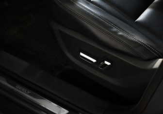 Подержанный автомобиль Geely Atlas 2019 года (23 фото)