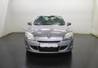 Подержанный автомобиль Renault Megane Hatchback 2009 года (2 фото)