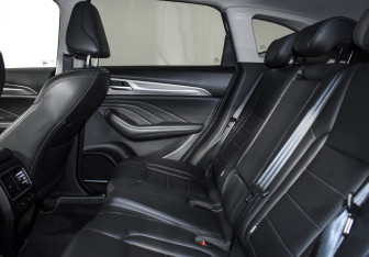 Подержанный автомобиль Haval F7 2022 года (13 фото)