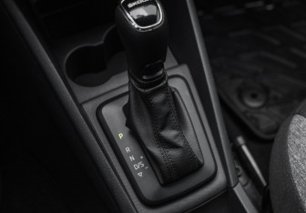 Подержанный автомобиль Skoda Rapid Liftback 2020 года (17 фото)