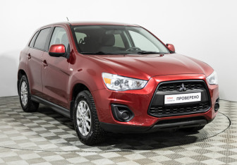 Подержанный автомобиль Mitsubishi ASX 2014 года (3 фото)