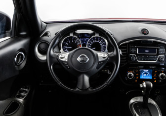 Подержанный автомобиль Nissan Juke 2018 года (12 фото)
