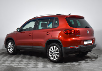 Подержанный автомобиль Volkswagen Tiguan 2016 года (7 фото)