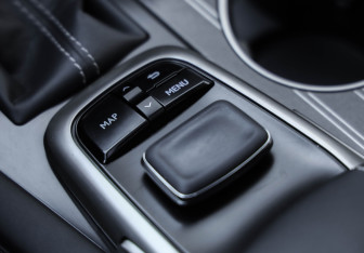 Подержанный автомобиль Lexus RX 2017 года (21 фото)