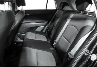 Подержанный автомобиль Hyundai Creta 2018 года (10 фото)