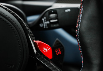 Подержанный автомобиль BMW M4 Coupe 2024 года (16 фото)