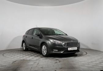 Подержанный автомобиль Ford Focus Sedan 2019 года (3 фото)