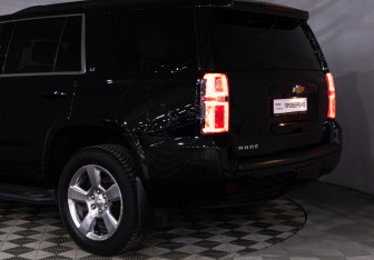 Подержанный автомобиль Chevrolet Tahoe 2016 года (31 фото)