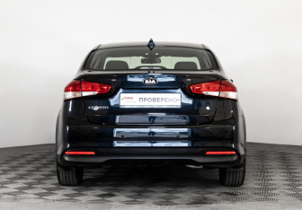 Подержанный автомобиль Kia Cerato Sedan 2018 года (6 фото)