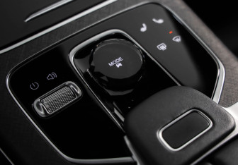 Подержанный автомобиль Jaecoo J8 2024 года (19 фото)