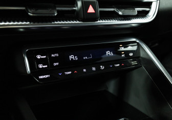 Подержанный автомобиль Kia K5 2021 года (22 фото)