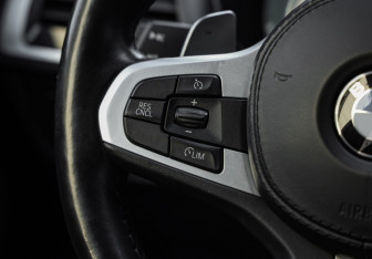 Подержанный автомобиль BMW X3 2019 года (16 фото)