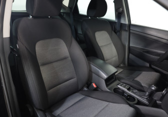 Подержанный автомобиль Hyundai Tucson 2019 года (18 фото)