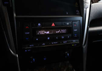 Подержанный автомобиль Toyota Camry Sedan 2016 года (15 фото)