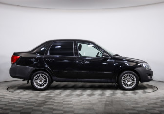 Подержанный автомобиль LADA (ВАЗ) Granta Sedan 2017 года (4 фото)