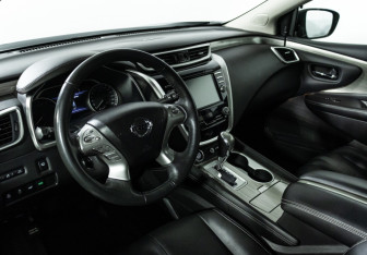 Подержанный автомобиль Nissan Murano Suv 2017 года (11 фото)