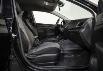 Подержанный автомобиль Hyundai Solaris Sedan 2018 года (23 фото)