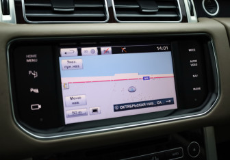 Подержанный автомобиль Land Rover Range Rover 2013 года (23 фото)