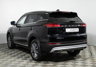 Подержанный автомобиль Geely Atlas Pro 2022 года (7 фото)