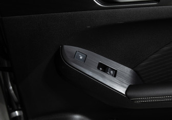 Подержанный автомобиль Haval Jolion 2023 года (17 фото)