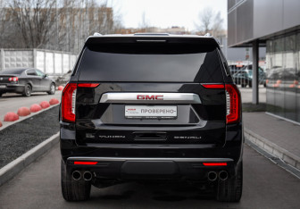 Подержанный автомобиль GMC Yukon 2022 года (7 фото)