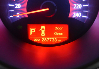 Подержанный автомобиль Kia Sorento 2011 года (17 фото)
