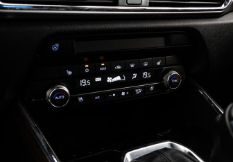 Подержанный автомобиль Mazda CX-9 2019 года (17 фото)