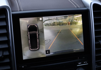 Подержанный автомобиль Porsche Cayenne 2016 года (19 фото)