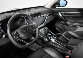 Подержанный автомобиль Geely Atlas Pro 2023 года (9 фото)