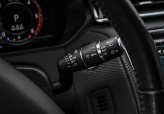 Подержанный автомобиль Land Rover Range Rover Velar 2020 года (16 фото)