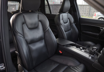 Подержанный автомобиль Volvo XC90 2018 года (29 фото)