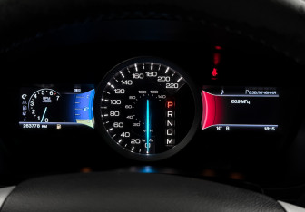 Подержанный автомобиль Ford Explorer 2013 года (18 фото)
