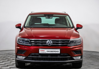 Подержанный автомобиль Volkswagen Tiguan 2017 года (2 фото)