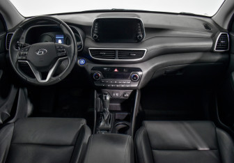 Подержанный автомобиль Hyundai Tucson 2018 года (14 фото)