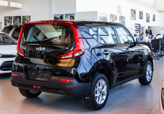 Подержанный автомобиль Kia Soul 2022 года (4 фото)