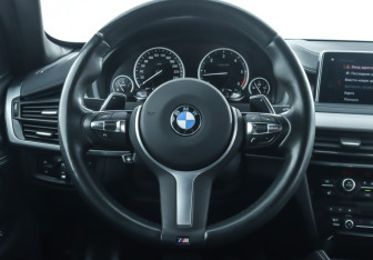 Подержанный автомобиль BMW X6 2019 года (26 фото)