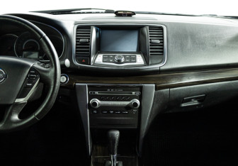 Подержанный автомобиль Nissan Teana 2012 года (14 фото)