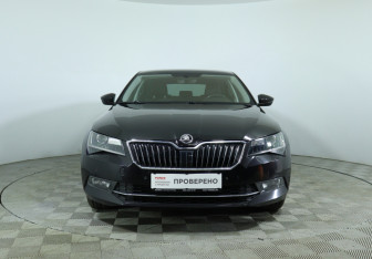 Подержанный автомобиль Skoda Superb Liftback 2019 года (2 фото)