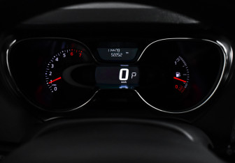 Подержанный автомобиль Renault Kaptur 2017 года (18 фото)