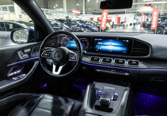 Подержанный автомобиль Mercedes-Benz GLE 2019 года (14 фото)