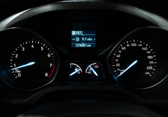 Подержанный автомобиль Ford Kuga 2018 года (12 фото)