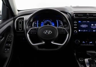 Подержанный автомобиль Hyundai Creta 2022 года (11 фото)